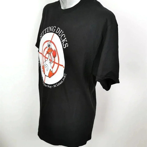 Hanes Sitting Ducks Hanes T-Shirt  Size L Tagless SS New - Picture 3 of 5